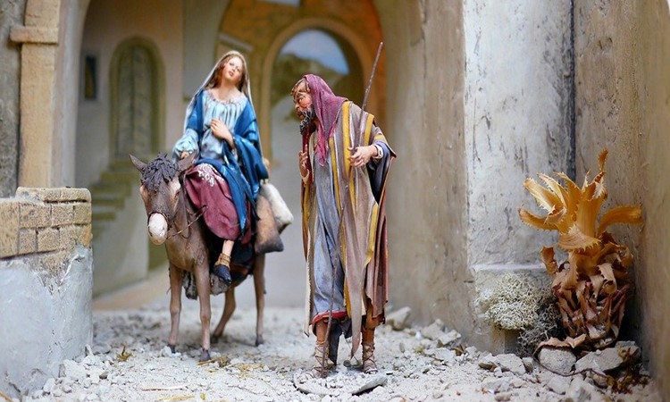 An image of Joseph and Mary.